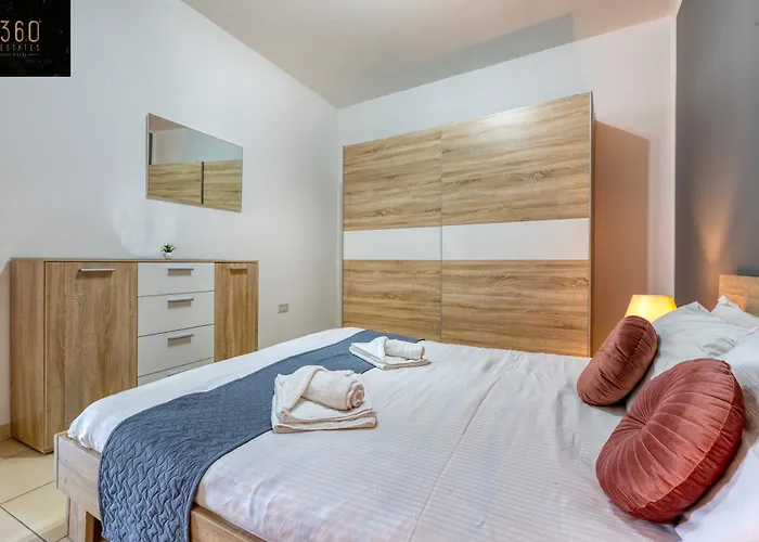 Stylish 2Br Meridian Suite In Central St Julians By 360 Estates